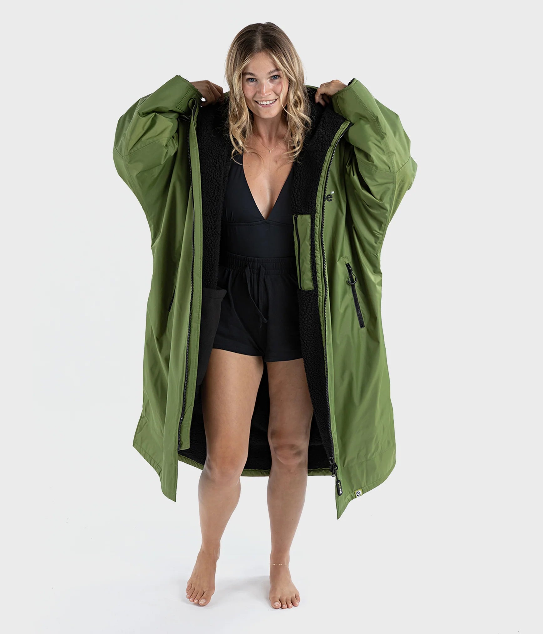 Solar-powered camping area light-Dryrobe Advance Long Sleeve FOREST GREEN BLACK - RECYCLED